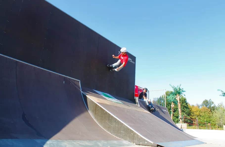 Skatepark Wyspa w Poznaniu - najlepsze miejsce dla fanów sportów ekstremalnych