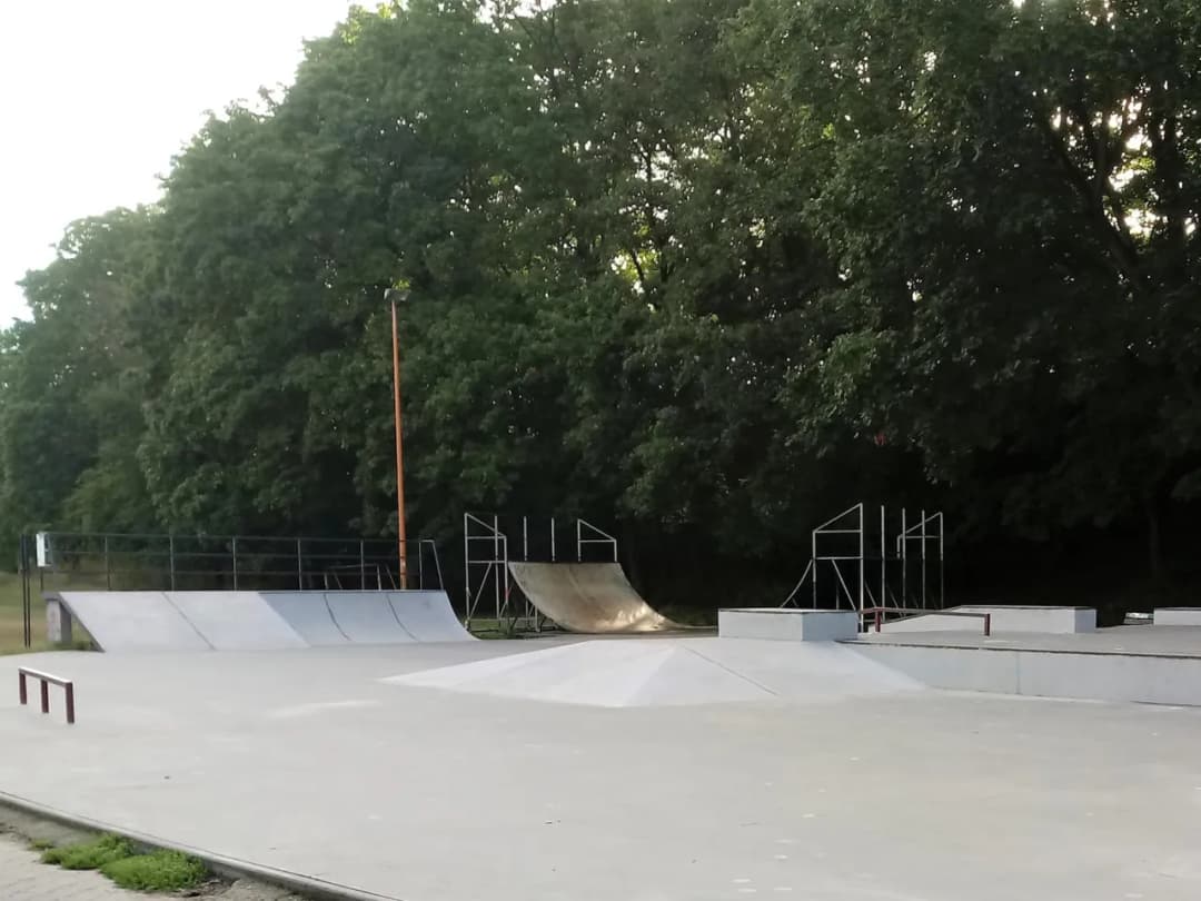 Skatepark Stargard: Gdzie go znaleźć i co warto wiedzieć?