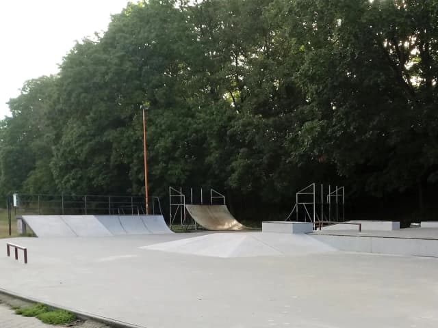 Skatepark Stargard: Gdzie go znaleźć i co warto wiedzieć?