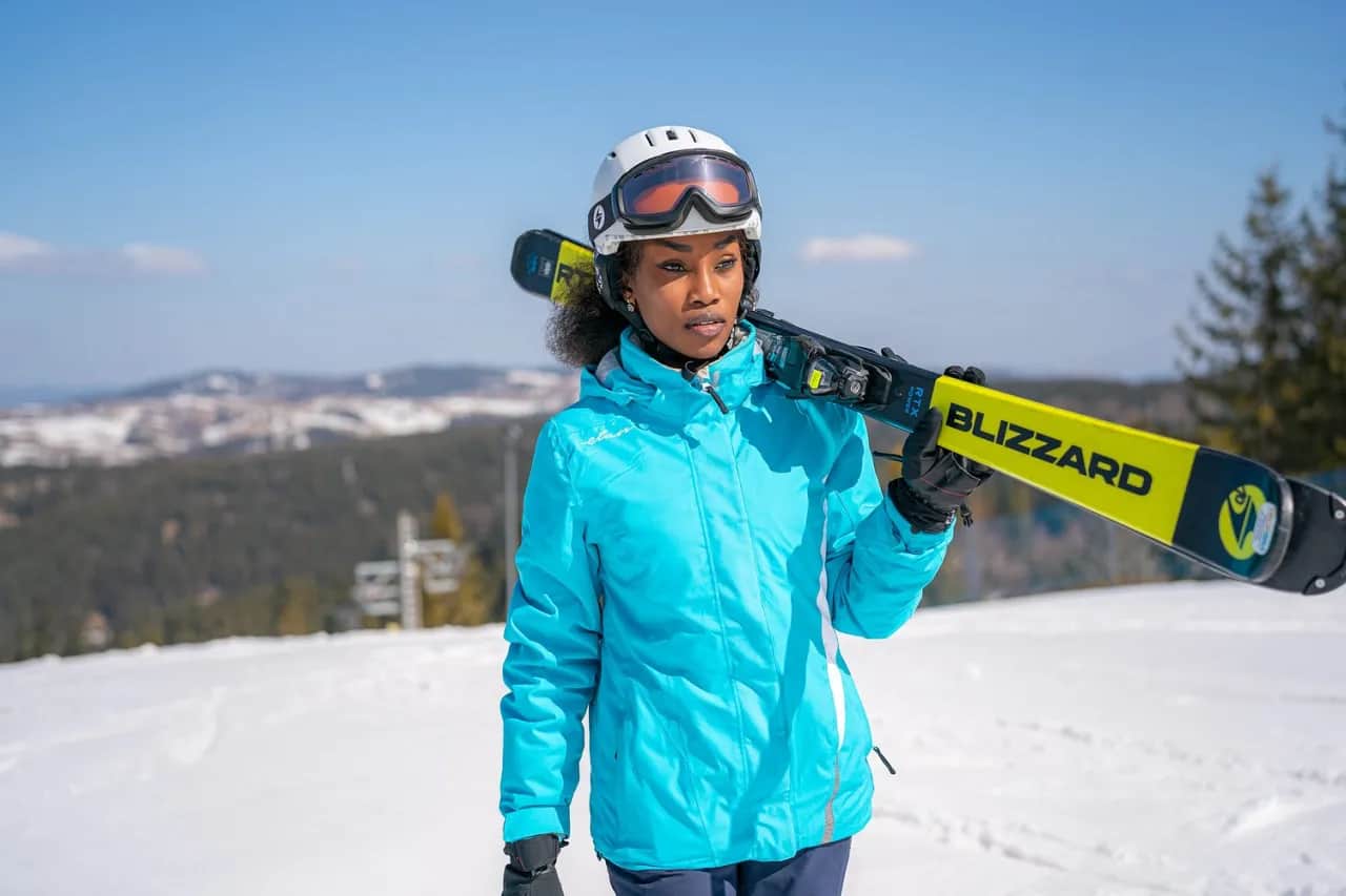 Wypożyczalnia odzieży narciarskiej - jak zaoszczędzić na nartach?
