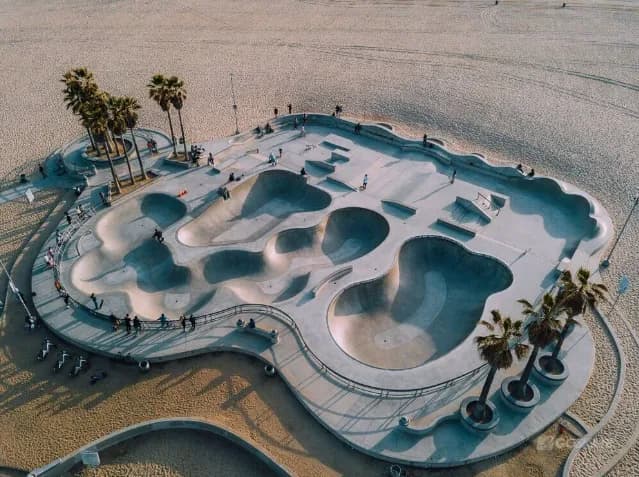 Najlepsze skateparki w Los Angeles: Gdzie znaleźć idealne miejsce?