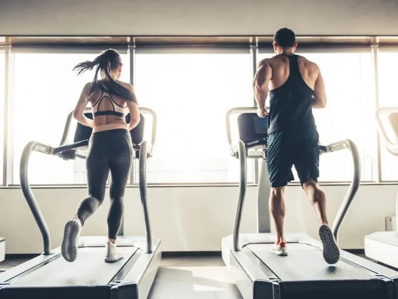 Jakie korzyści niesie cardio? Sprawdź, co daje trening wytrzymałościowy