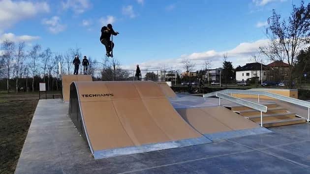 Najlepsze skateparki we Wrocławiu: gdzie je znaleźć i co oferują