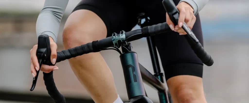 Rower gravel jaki wybrać - kluczowe cechy, które mogą Cię zaskoczyć