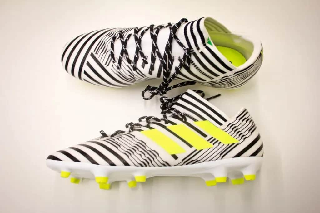 Jakie wybrać buty do piłki nożnej, aby uniknąć kontuzji i błędów?