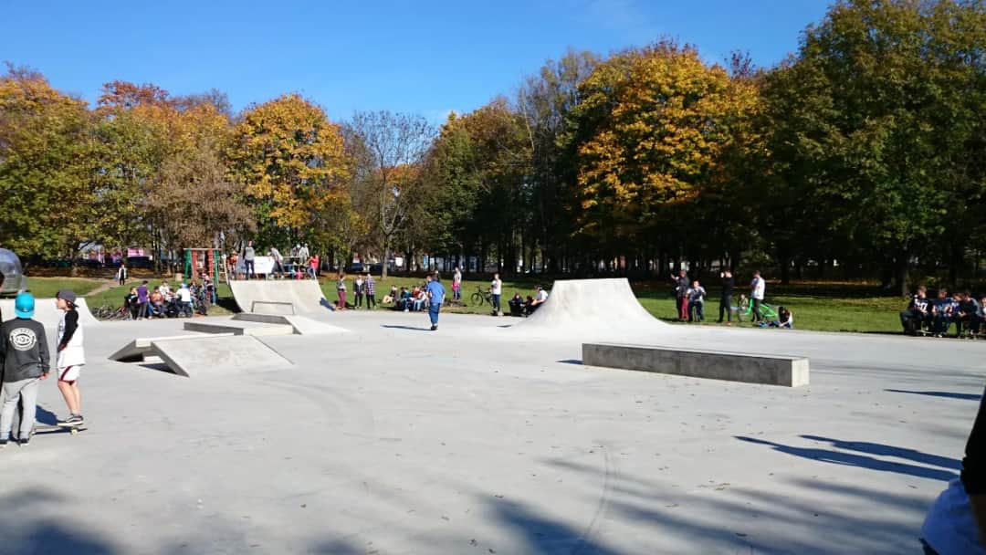 Skatepark Łódź: Odkryj najlepsze atrakcje i wydarzenia w Widzewie