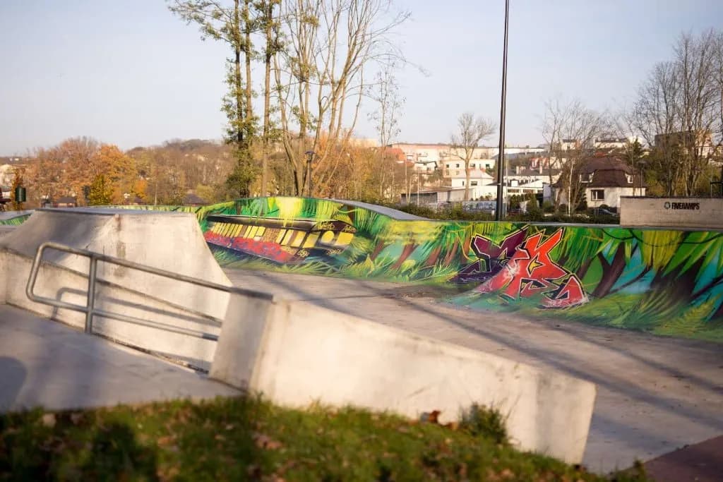 Skatepark Chojnice - najlepsze miejsce dla miłośników deskorolki